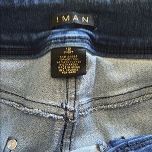 IMAN Women’s Straight Leg Jeans 👖 SIZE: 12 SHORT